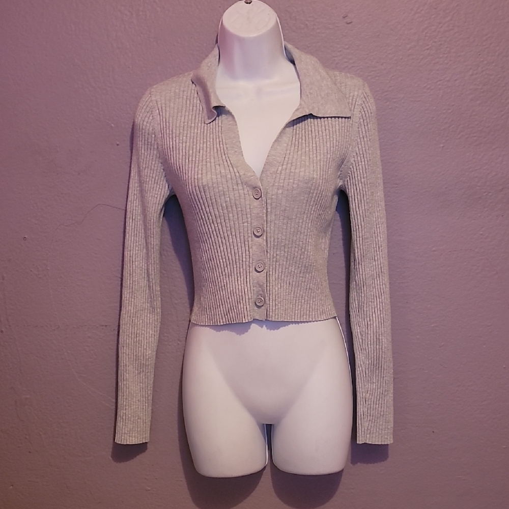 Aerie Light Gray Ribbed Knit Sweater